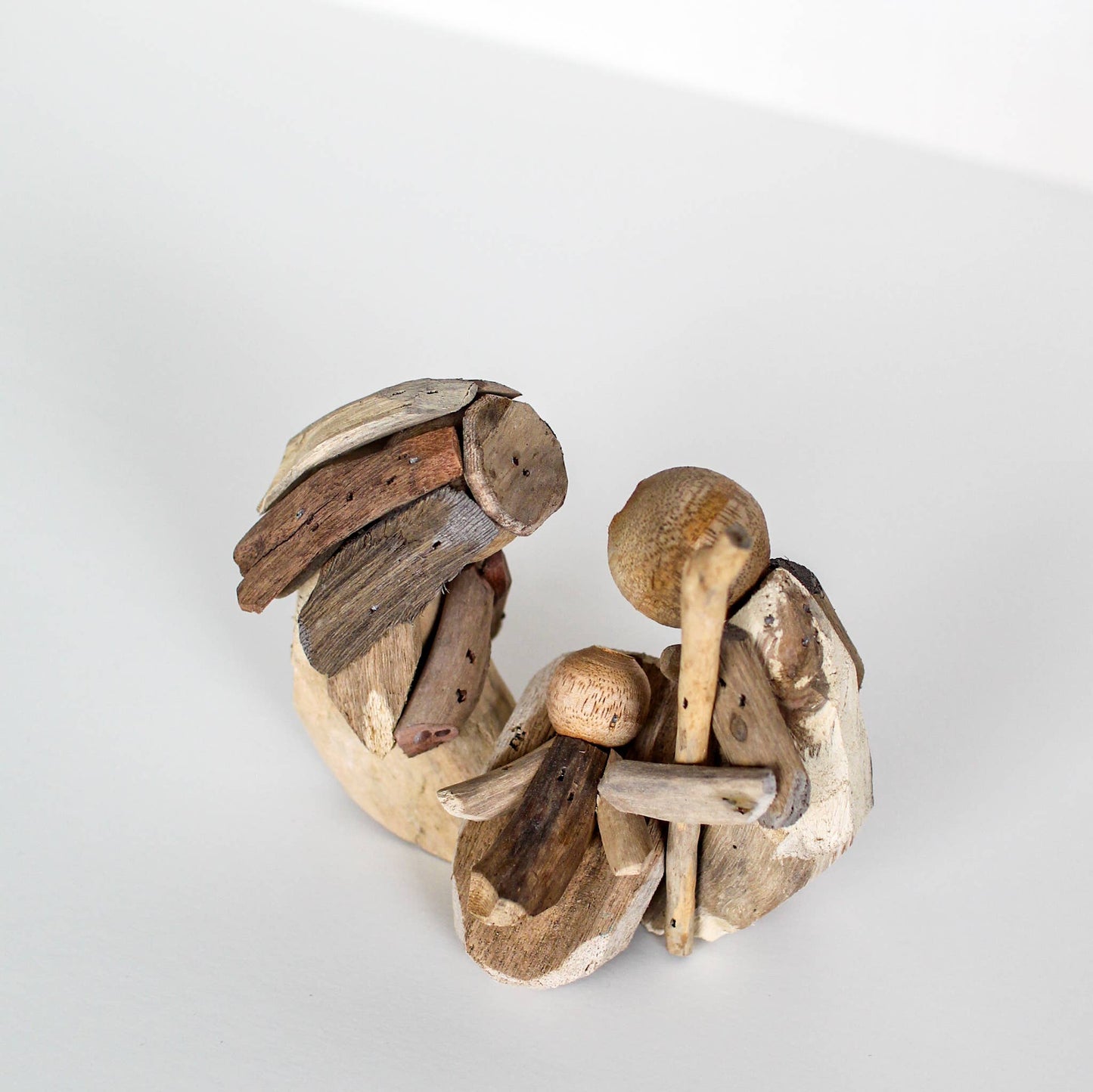 4.5" x 6" Rounded Driftwood Holy Family (Natural)