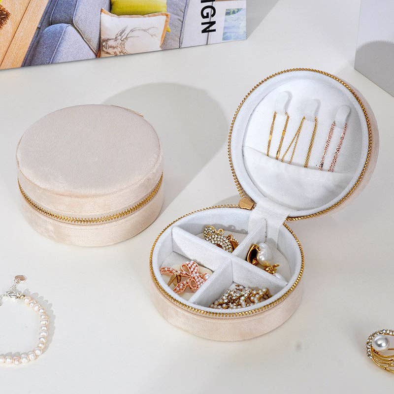 Fashionable Velvet Jewelry Storage Box