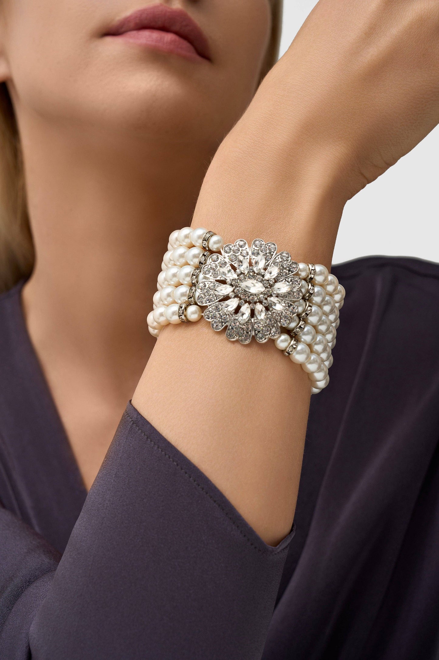 Stunning Zircon Studded Pearl Bracelet