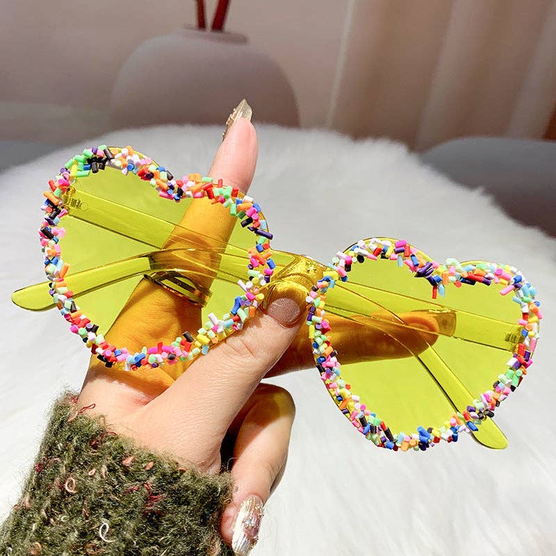 Heart-Shaped Fashion Sunglasses Trendy Beach Shades