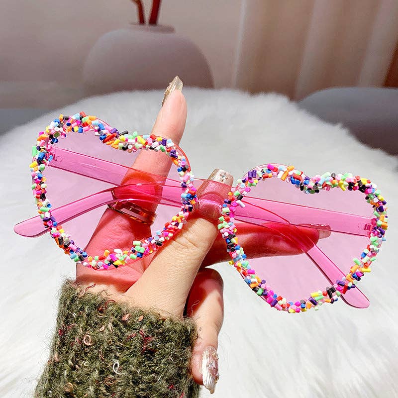 Heart-Shaped Fashion Sunglasses Trendy Beach Shades