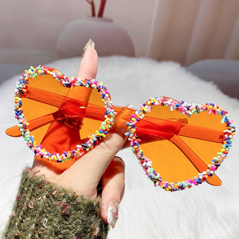 Heart-Shaped Fashion Sunglasses Trendy Beach Shades