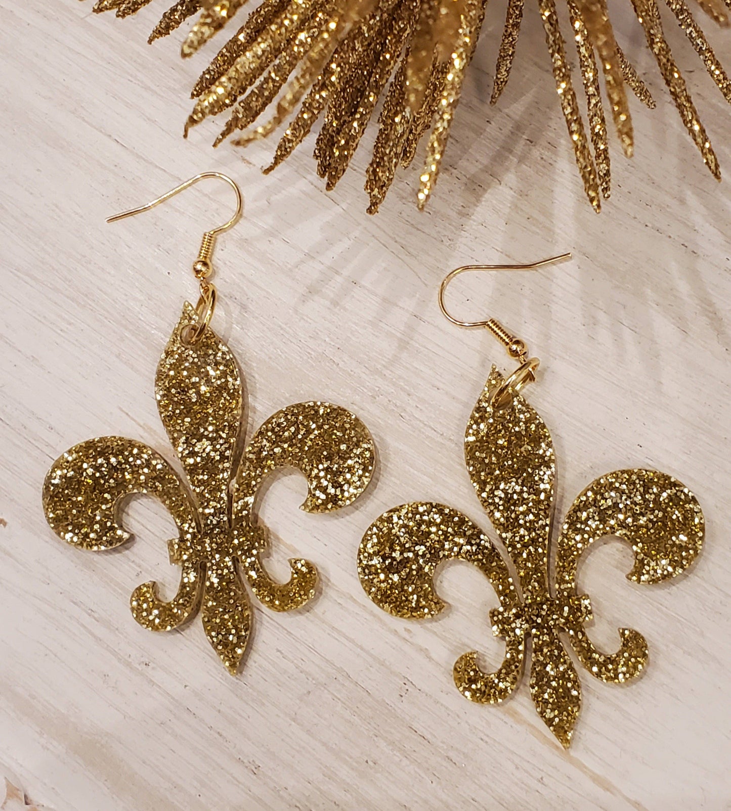 Fleur De Lis Gold Glitter Acrylic Earrings – Mardi Gras Statement Earrings