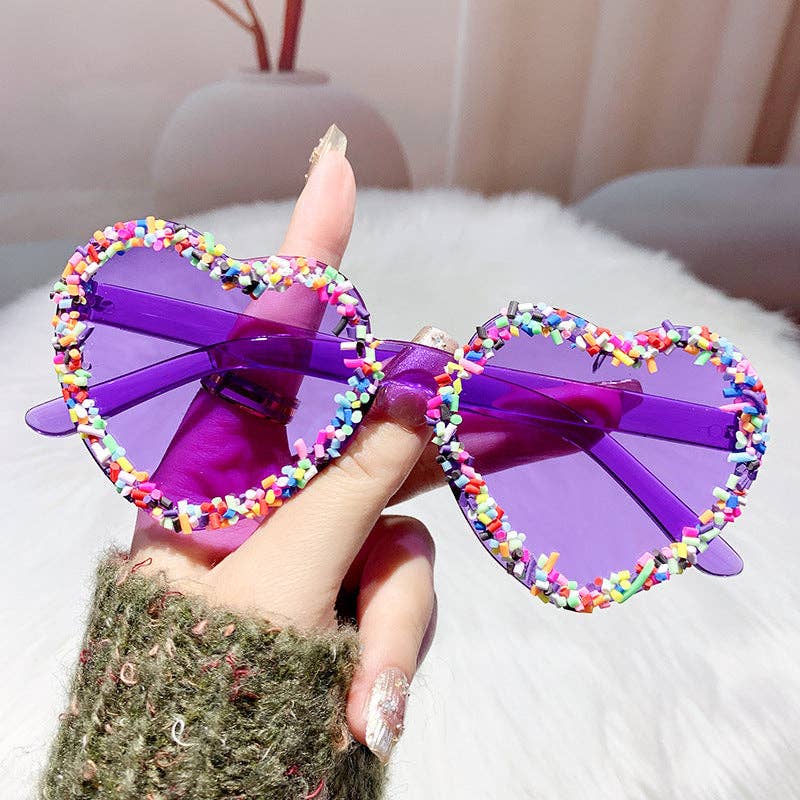 Heart-Shaped Fashion Sunglasses Trendy Beach Shades