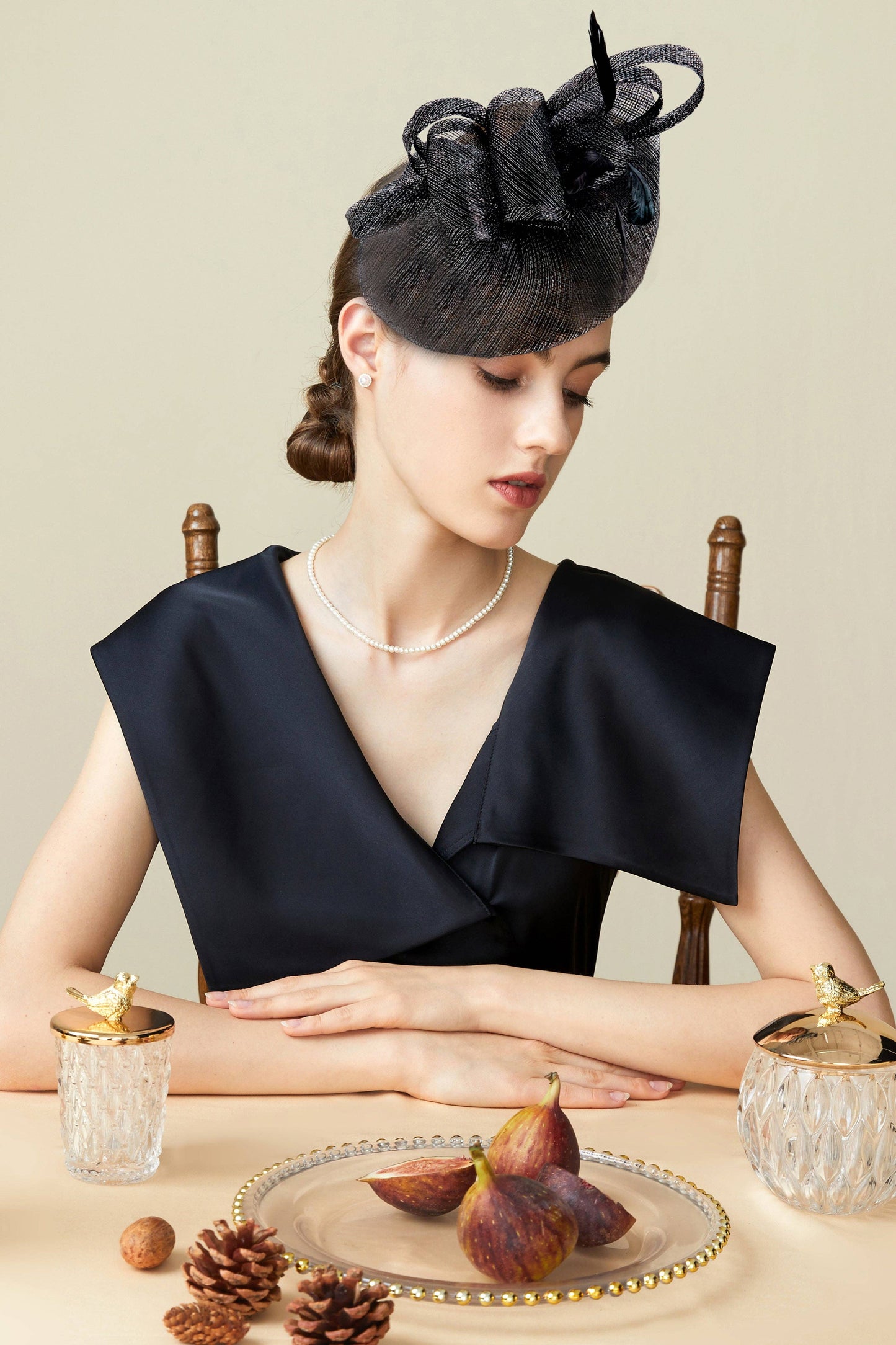 Classic Cocktail Pillbox Fascinator