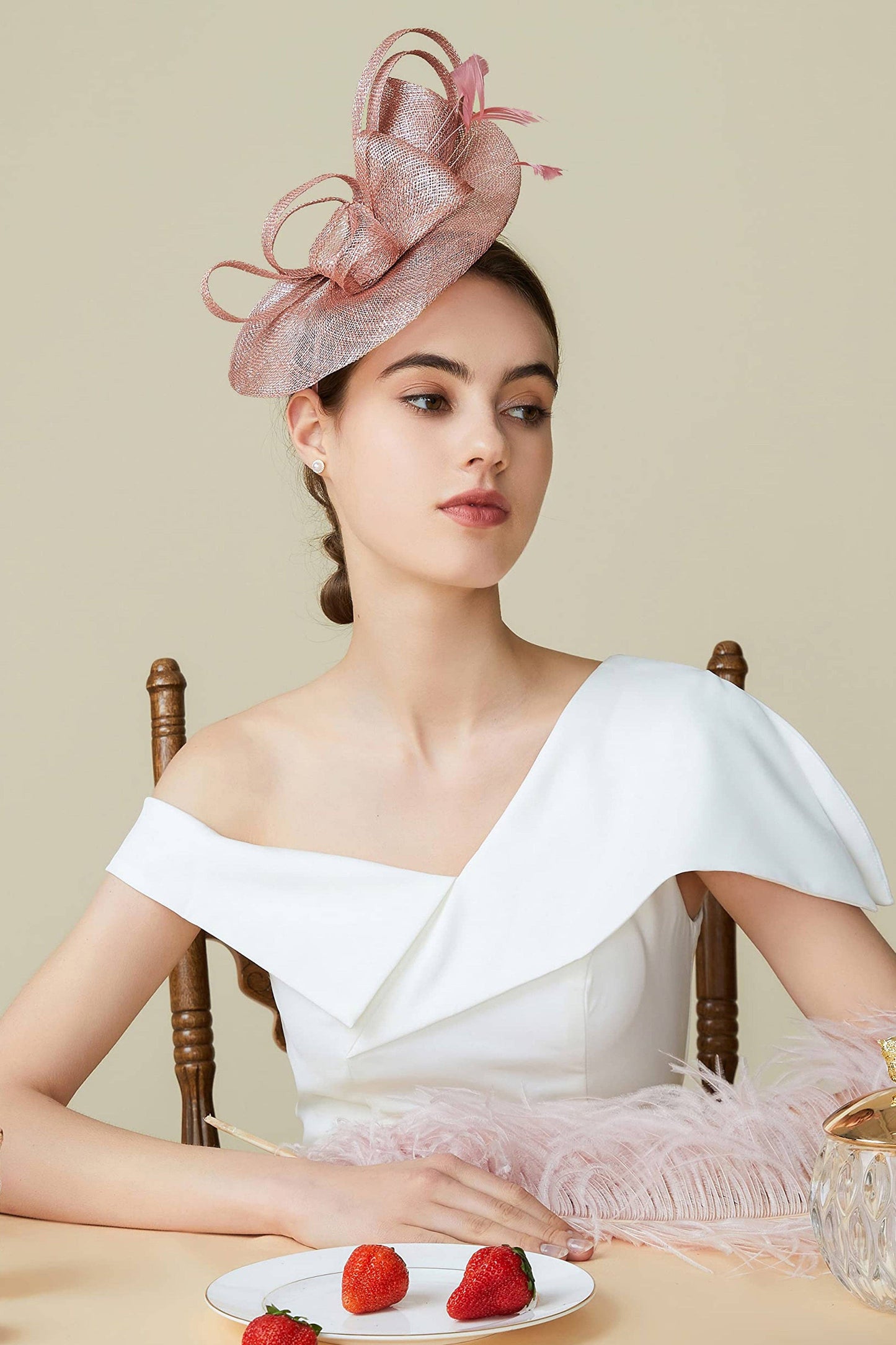 Classic Cocktail Pillbox Fascinator