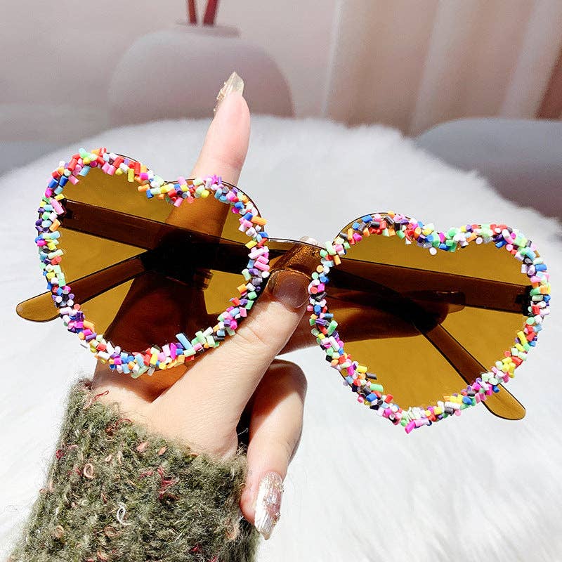 Heart-Shaped Fashion Sunglasses Trendy Beach Shades