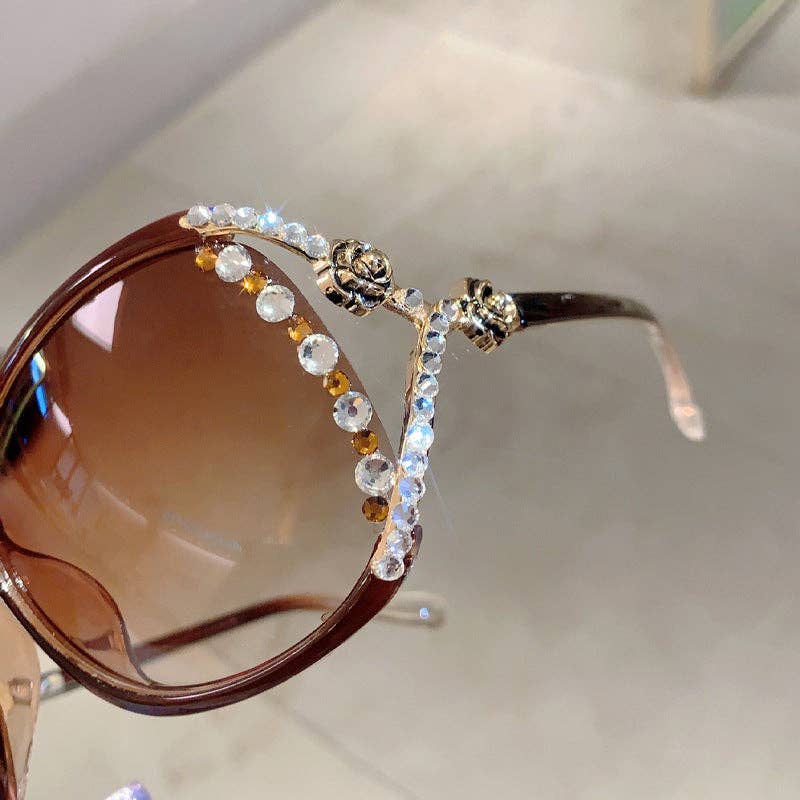 Oval Frame UV400 Sunglasses Stylish Metal Crystal Accent