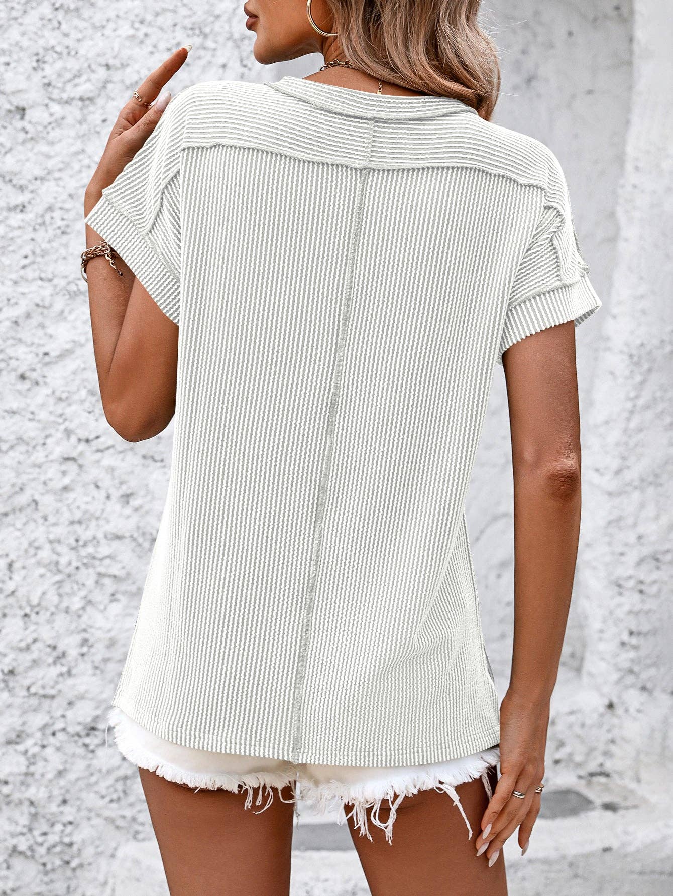 Backstitch Strip Short Sleeve Knit Casual T Shirts: Khaki / 65%Rayon/35%Polyester