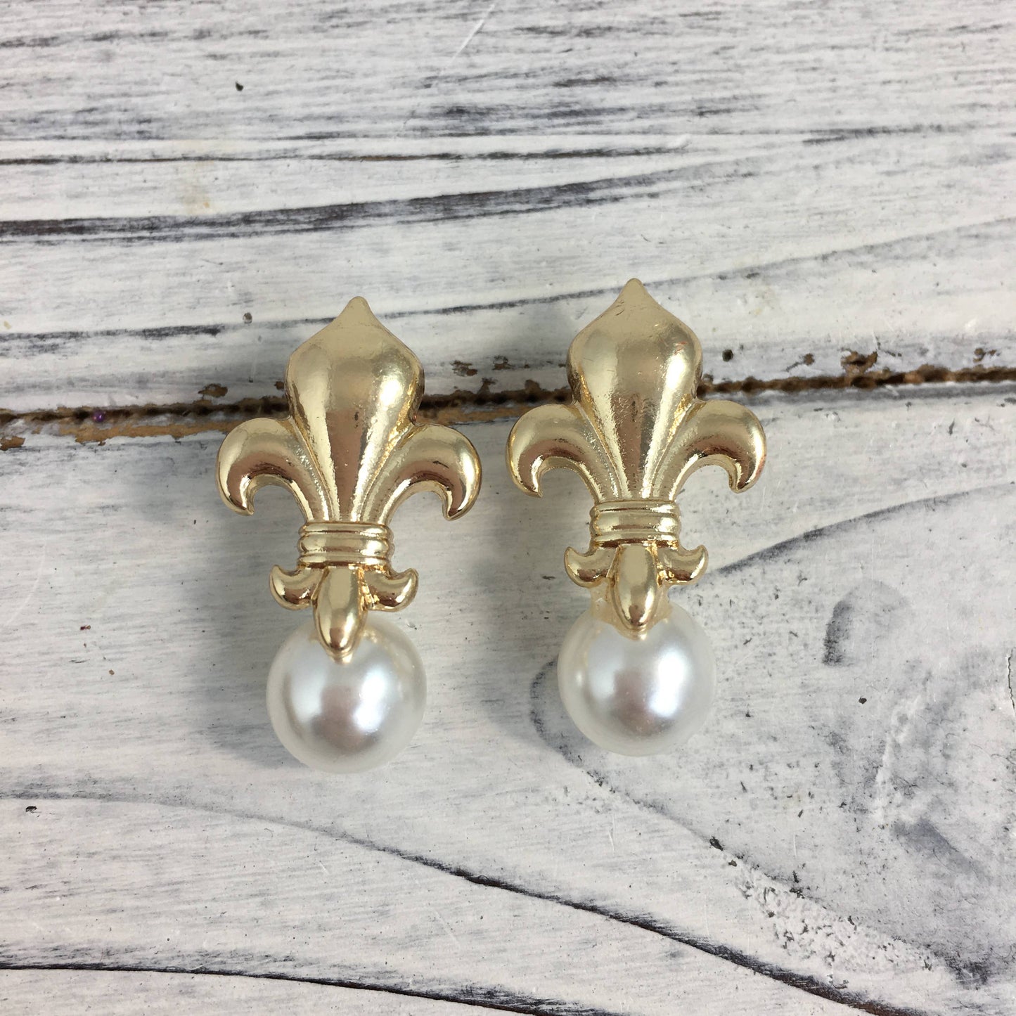Fleur de lis pearl post earrings