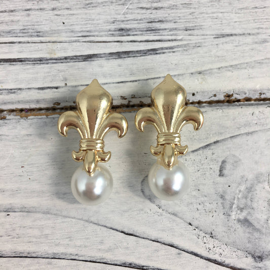 Fleur de lis pearl post earrings
