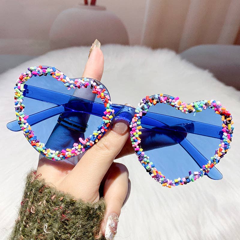 Heart-Shaped Fashion Sunglasses Trendy Beach Shades