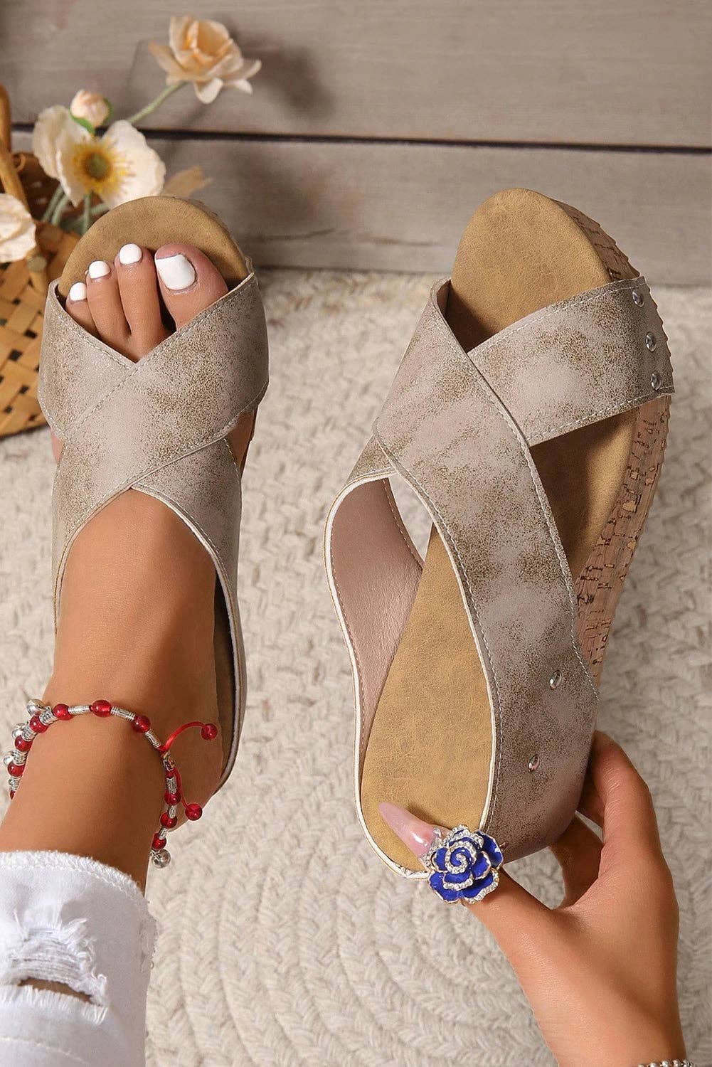 Criss Cross Cut Out PU Leather Wedge Slippers: Black / FabricA:100%Polyester+FabricB:100%TPR / 38