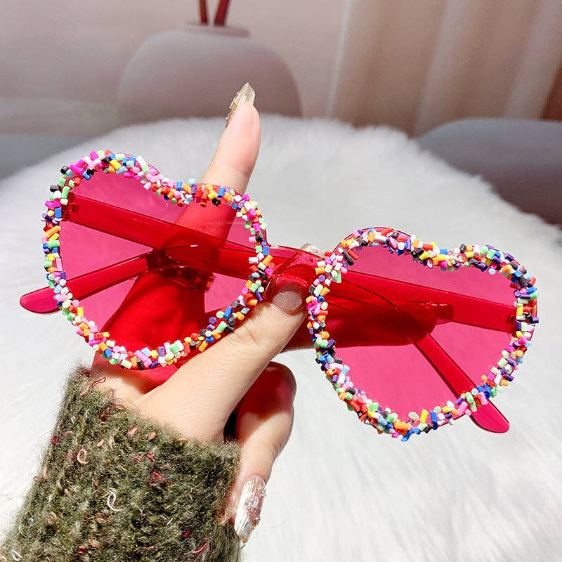 Heart-Shaped Fashion Sunglasses Trendy Beach Shades