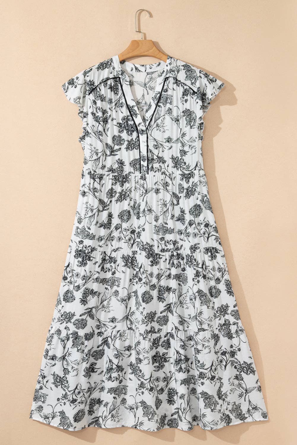 Black Floral Print Piping Trim Notched Neck Ruffle Sleeve Plus Size Long Dress: Black / 80%Viscose+20%Polyamide / 4X