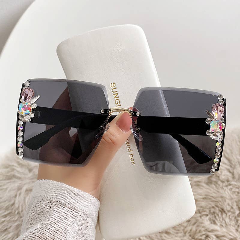 Exquisitely crafted side-rimmed diamond-studded sunglasses