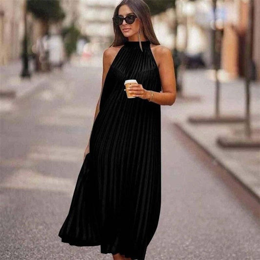 Color Block Pleated Halterneck Sleeveless Casual Dress