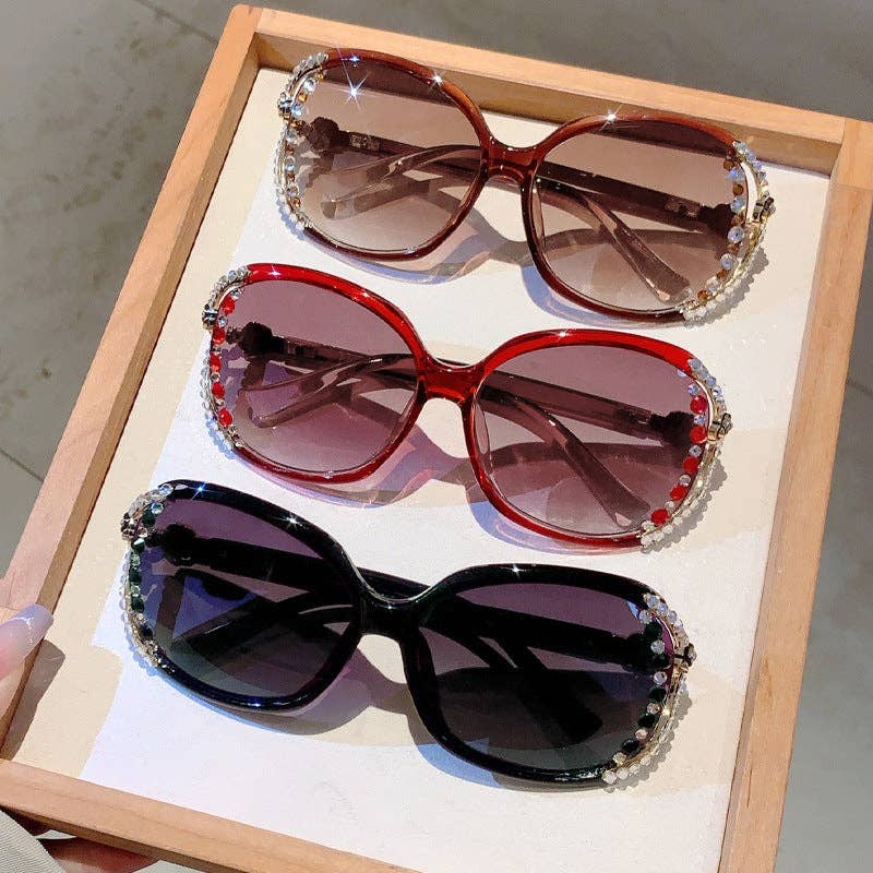 Oval Frame UV400 Sunglasses Stylish Metal Crystal Accent